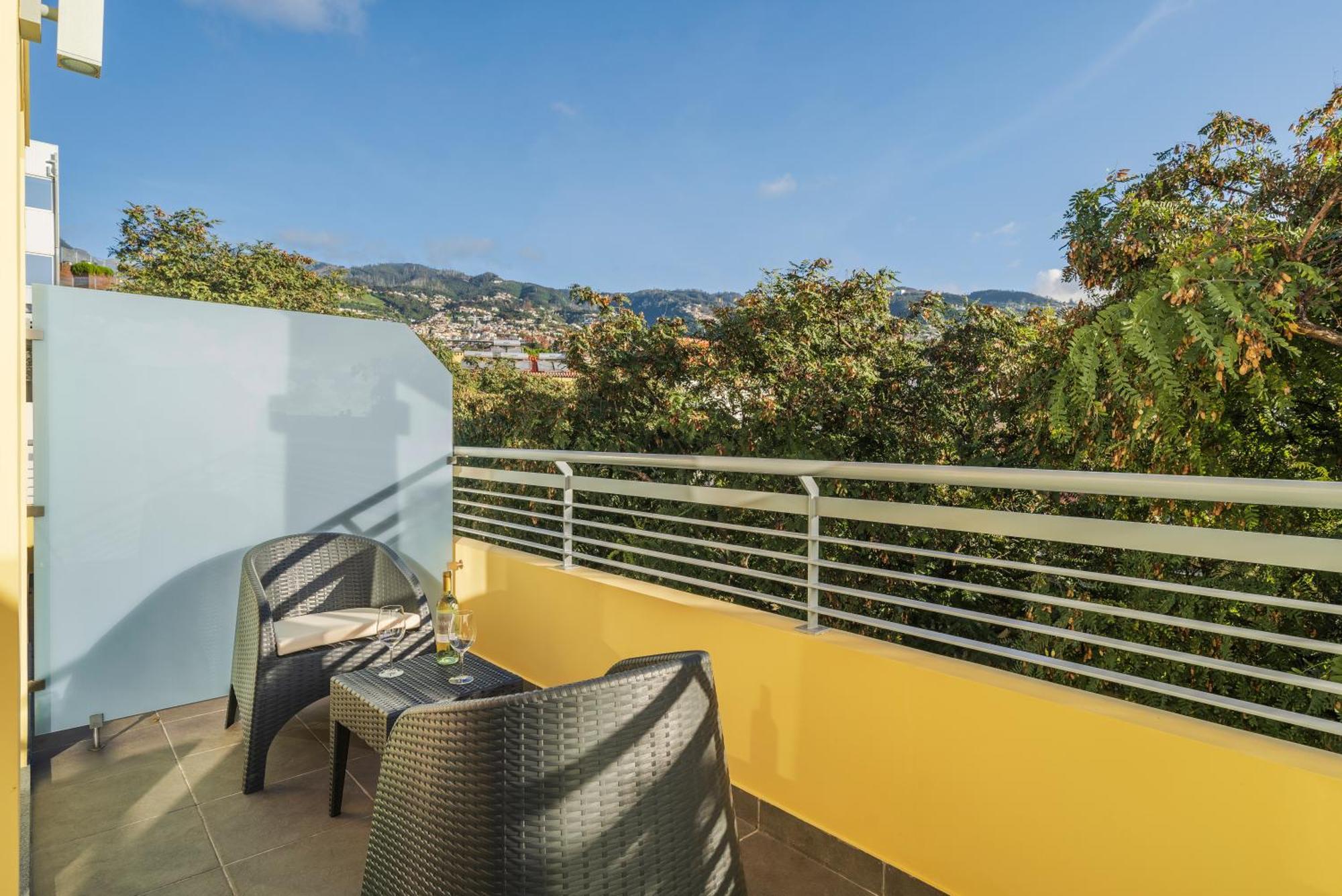 Art Deco Central Apartments, Funchal ภายนอก รูปภาพ